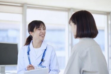 更年期障害の症状を緩和させる治療法