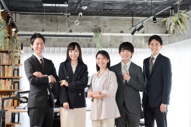 女性のキャリア形成に成功した企業の事例をご紹介