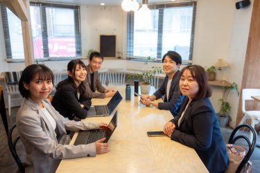 女性活躍推進で女性が活躍できる職場環境を実現しよう