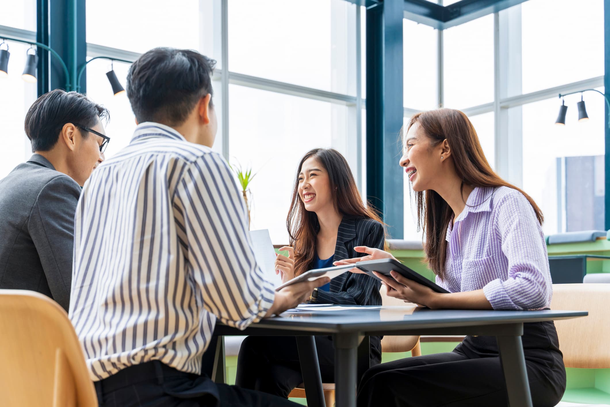 健康経営の取り組み10選！大企業・中小企業別の取り組み事例を紹介｜Fem＋コラム